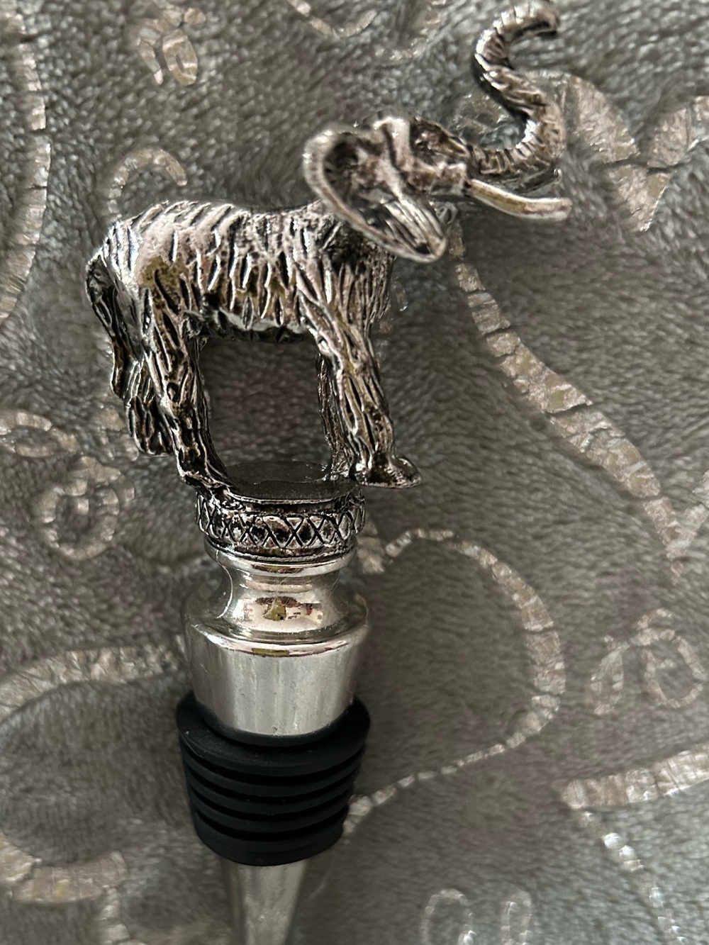 NEW Vintage Silver Elephant Wine Bottle Stopper by Cooper Hawk